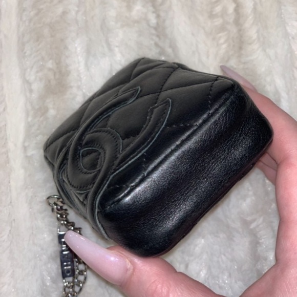 CHANEL Black Quilted Mini Bag Cambon - Picture 3 of 7